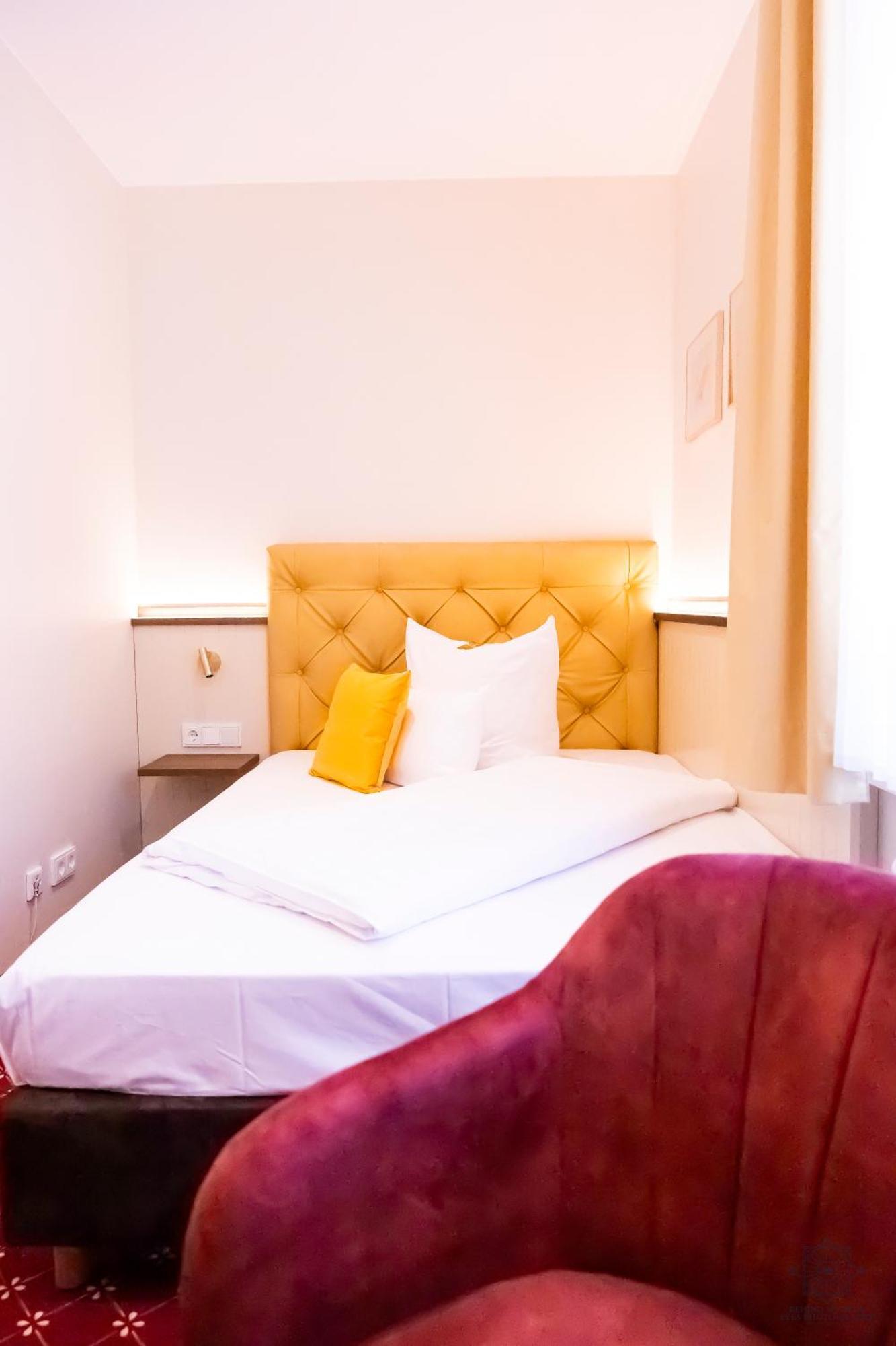 Hotel Fliegerheim Borkheide Buitenkant foto